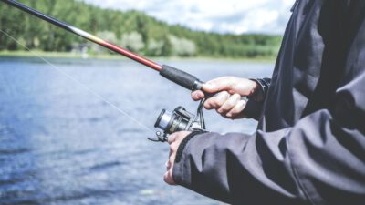 NDR – Die NordreportageUnterwegs mit dem Profi-Angler