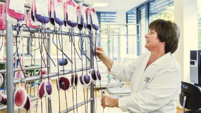 NDR – Die NordreportageLebensspender und Lebensretter – Unser Blut